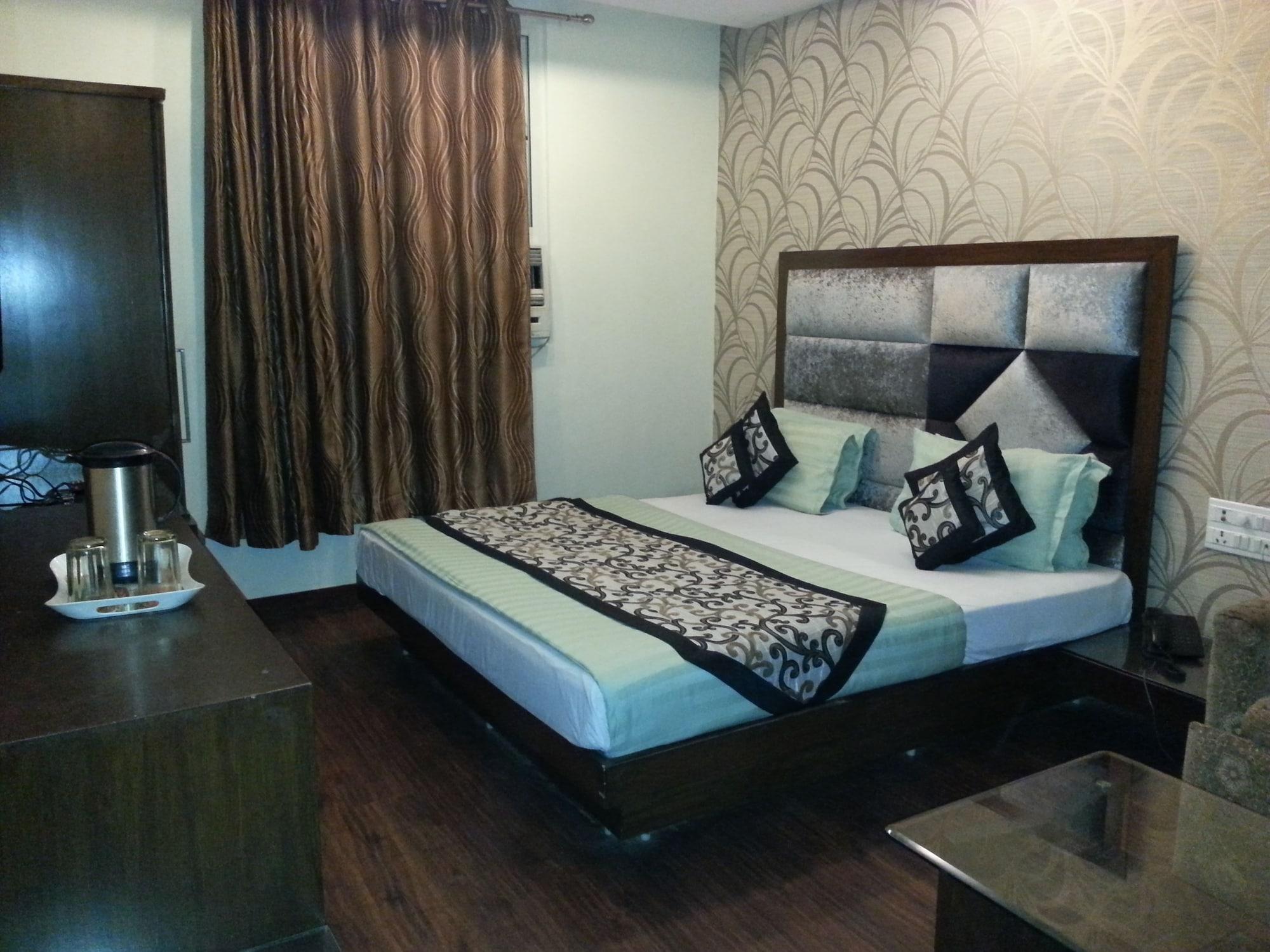 Hotel Vanson Villa - Near Connaught Place Нью-Делі Екстер'єр фото