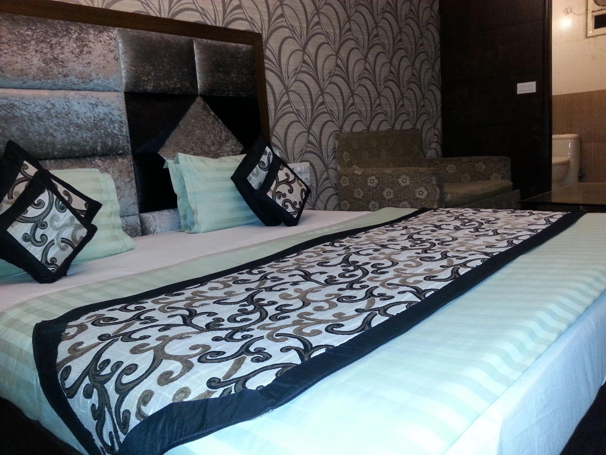 Hotel Vanson Villa - Near Connaught Place Нью-Делі Екстер'єр фото