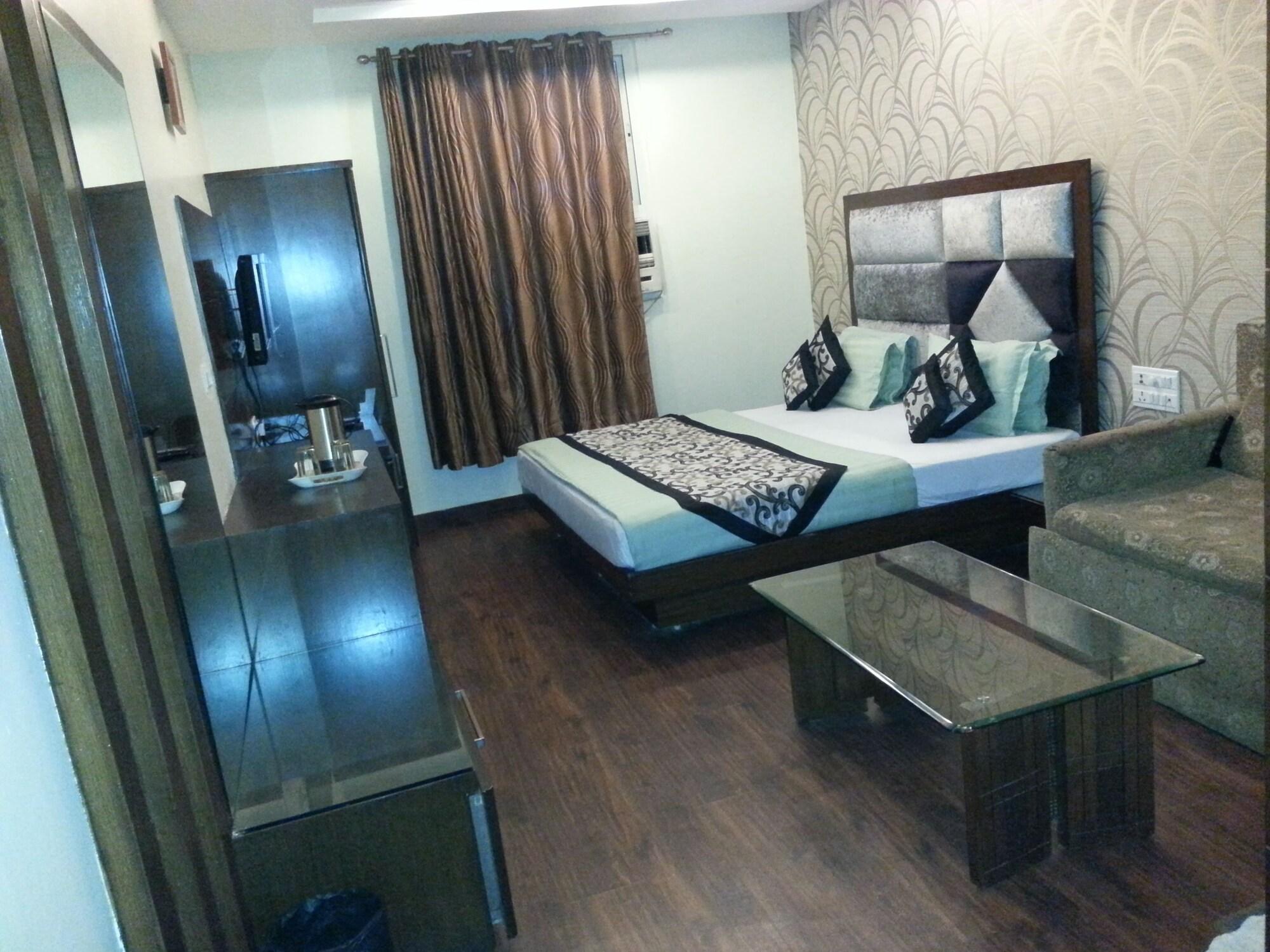 Hotel Vanson Villa - Near Connaught Place Нью-Делі Екстер'єр фото