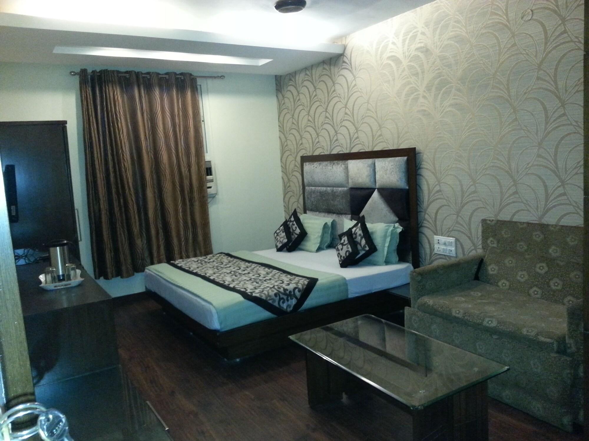 Hotel Vanson Villa - Near Connaught Place Нью-Делі Екстер'єр фото