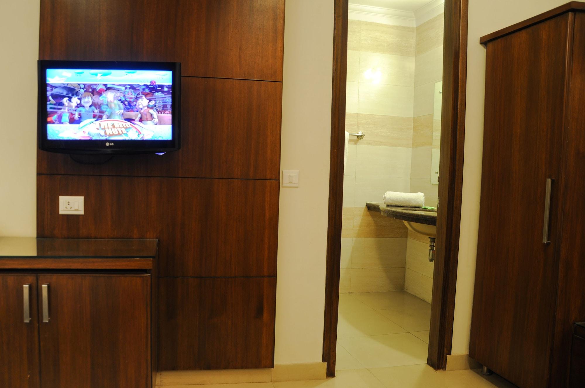 Hotel Vanson Villa - Near Connaught Place Нью-Делі Екстер'єр фото