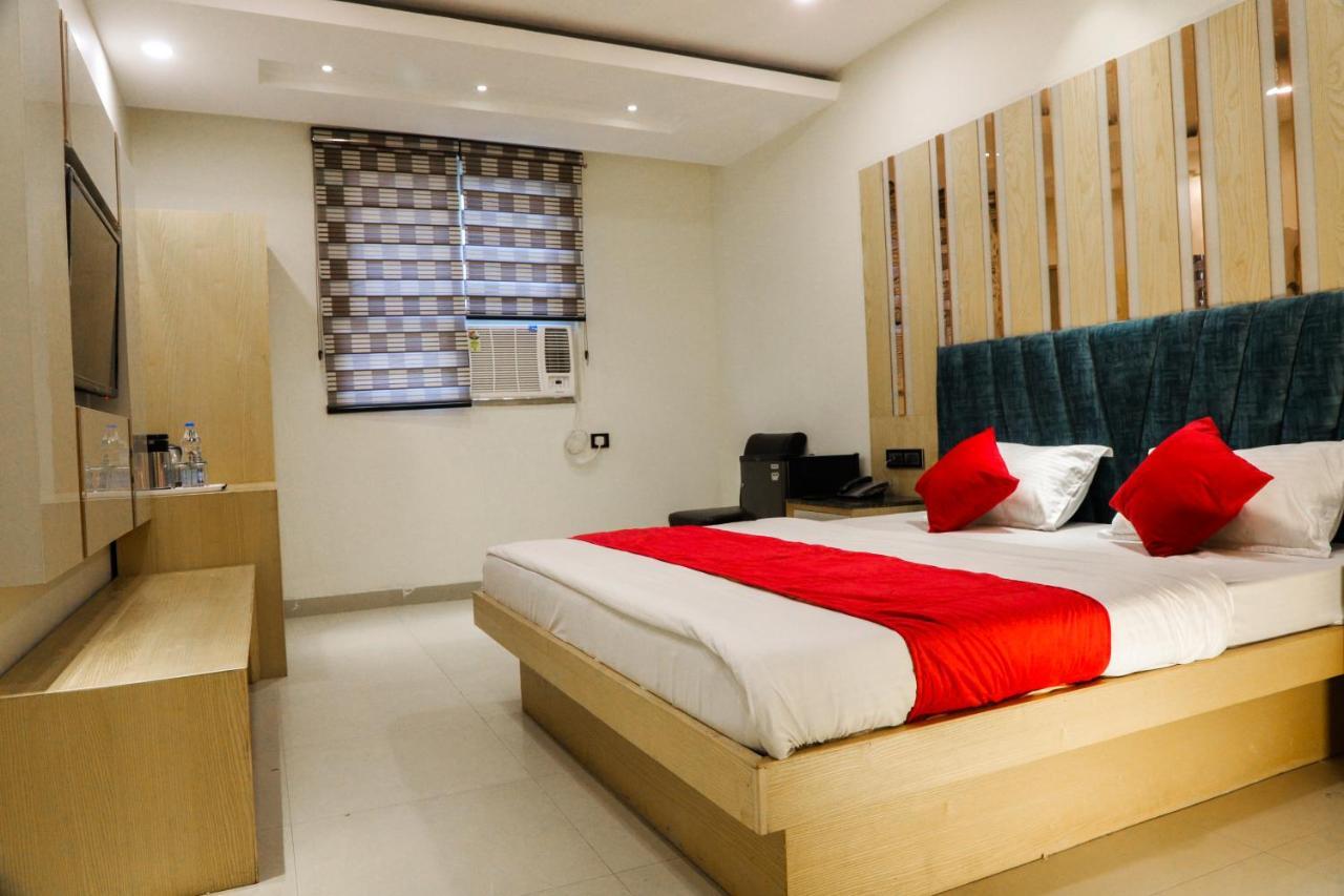 Hotel Vanson Villa - Near Connaught Place Нью-Делі Екстер'єр фото