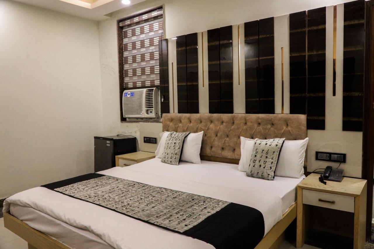Hotel Vanson Villa - Near Connaught Place Нью-Делі Екстер'єр фото