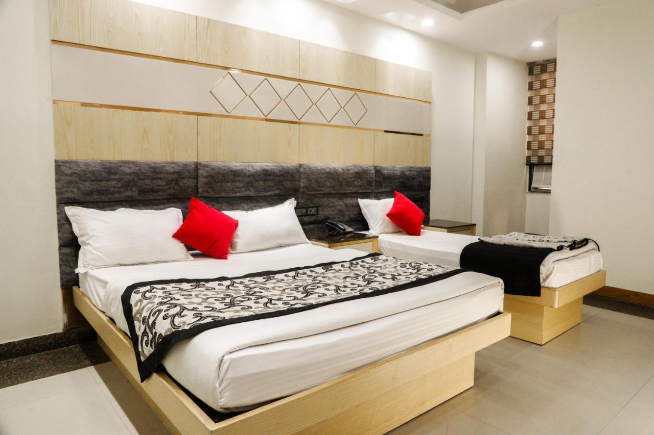Hotel Vanson Villa - Near Connaught Place Нью-Делі Екстер'єр фото