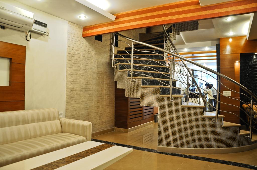 Hotel Vanson Villa - Near Connaught Place Нью-Делі Екстер'єр фото
