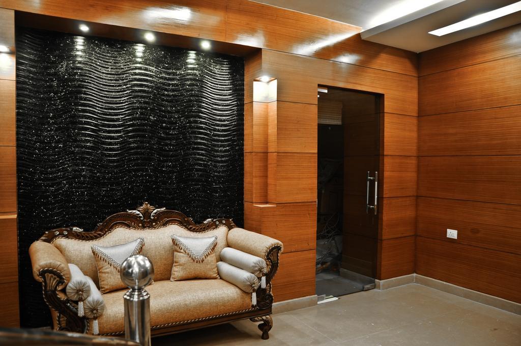 Hotel Vanson Villa - Near Connaught Place Нью-Делі Екстер'єр фото