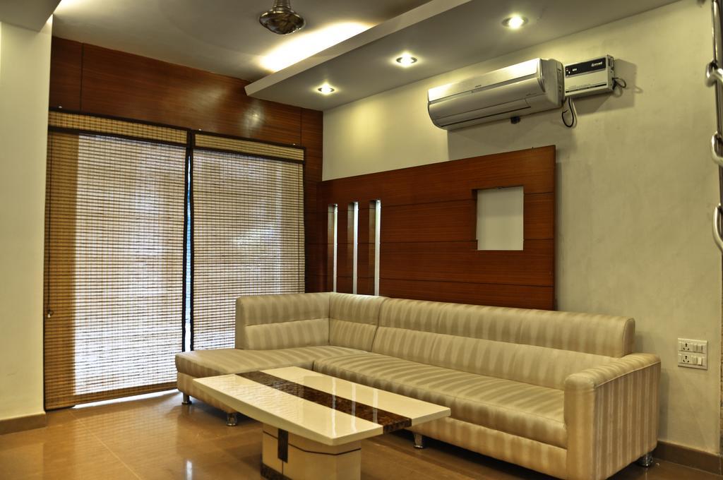 Hotel Vanson Villa - Near Connaught Place Нью-Делі Екстер'єр фото