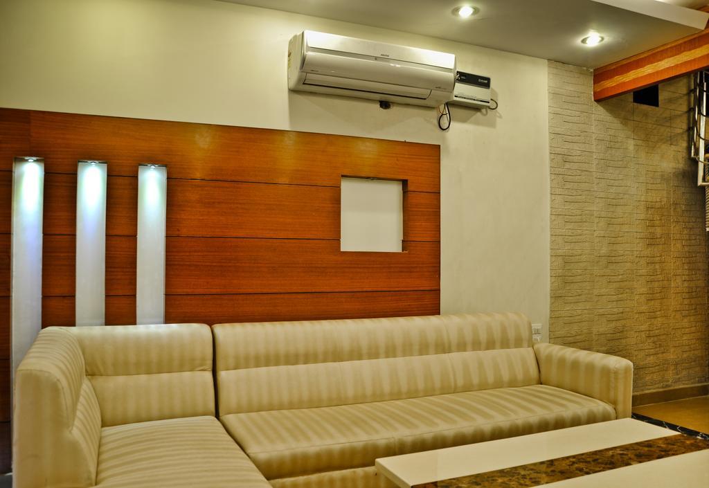 Hotel Vanson Villa - Near Connaught Place Нью-Делі Екстер'єр фото