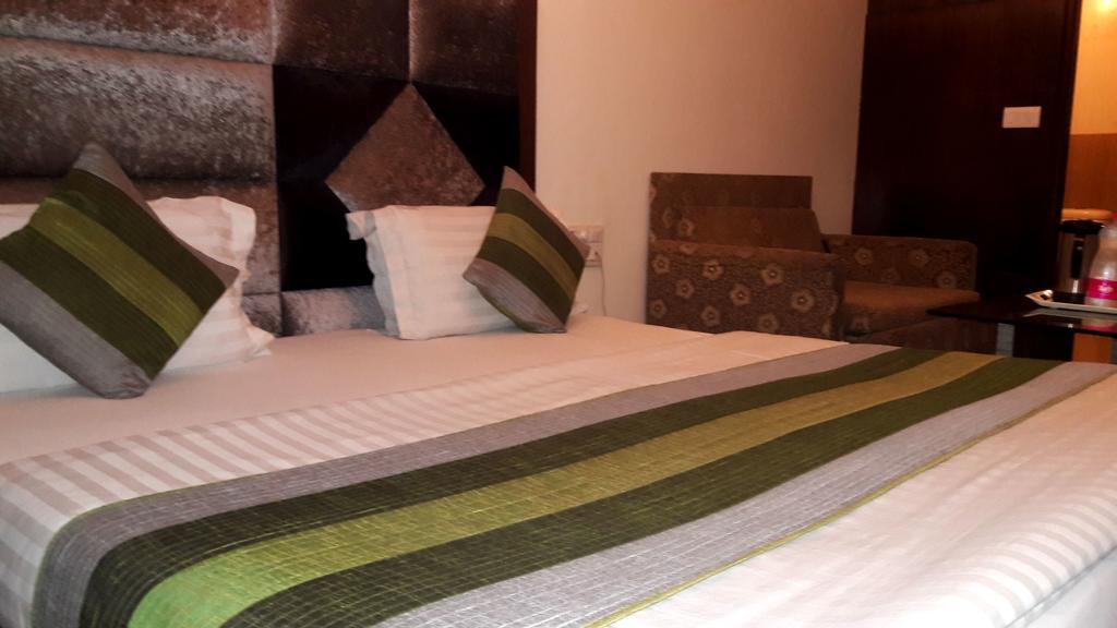 Hotel Vanson Villa - Near Connaught Place Нью-Делі Екстер'єр фото