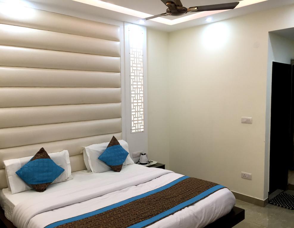 Hotel Vanson Villa - Near Connaught Place Нью-Делі Екстер'єр фото
